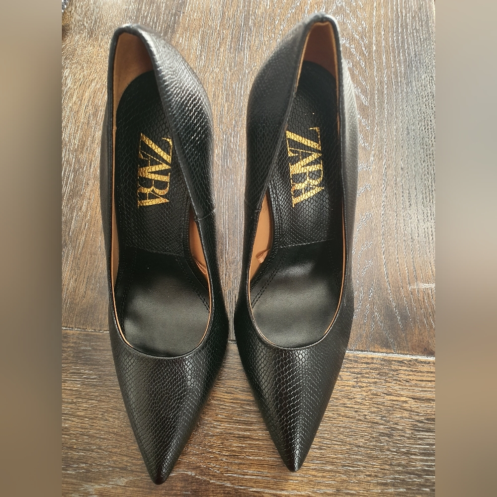Zara Black Stilleto